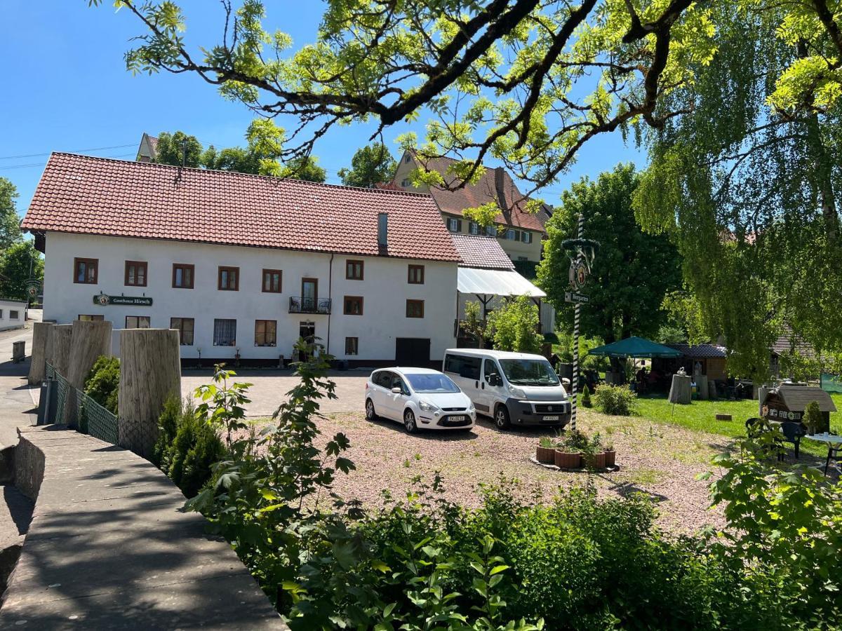 Hotel Hirsch Fluorn-Winzeln Екстериор снимка