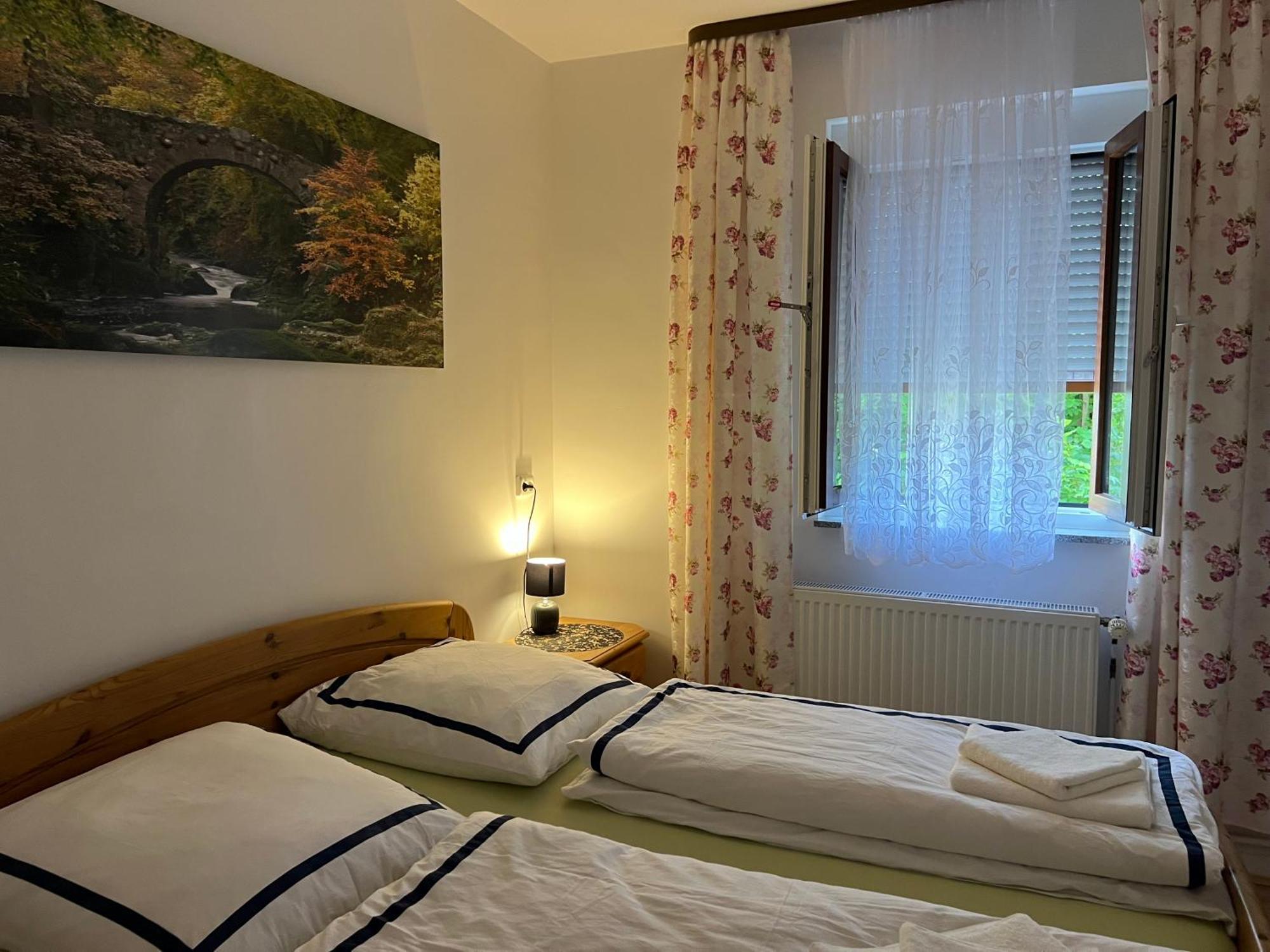 Hotel Hirsch Fluorn-Winzeln Екстериор снимка